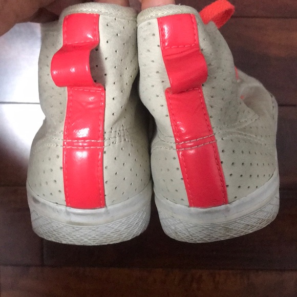 Adidas Flat Shoes (high angle) - Picture 4 of 5